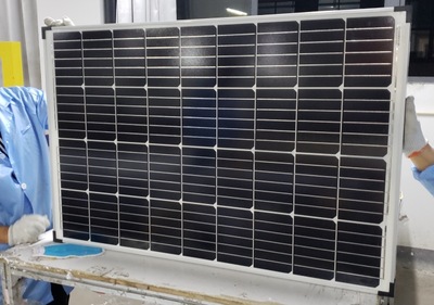 厂家直销 100W单晶硅太阳能充电板 太阳能电池板 光伏组件 solar图2