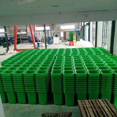 垃圾桶 户外环卫240升挂车桶 物业街道脚踏塑料50L分类垃圾箱厂家图3