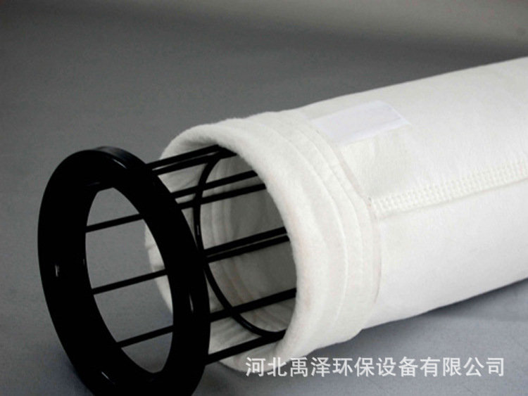 拒水防油涤纶刺毡除尘布袋.jpg