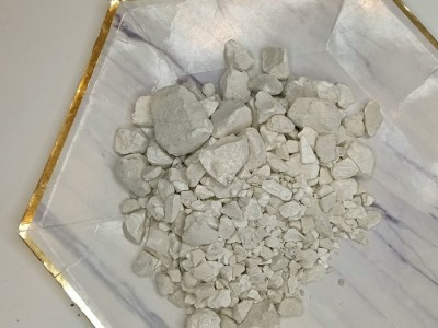 氧化钙 氧化钙颗粒 水处理用高纯氧化钙 鱼塘消毒杀菌  污水处理用生石灰颗粒图1