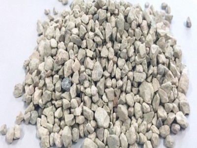 污水处理净化干燥剂  工业水处理沸石滤料生产厂家图1