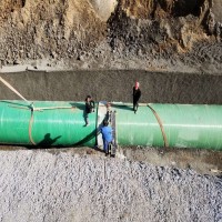 地埋式缠绕玻璃钢夹砂保温管  抗压排污化工废气输送管道厂家  输水管道  隆康