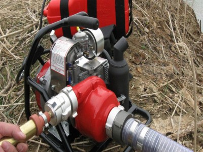 11马力消防泵森林灭火接力抽水泵一体式自吸真空水泵汽油泵