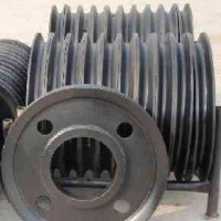 山东厂家专业铸造铸铁件 皮带轮 滑轮 工程机械油泵头 泵体铸件