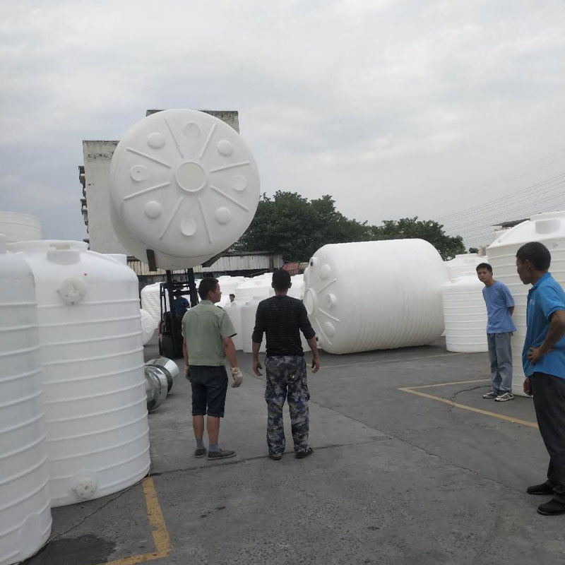 污水处理水箱十吨PE水桶塑料水桶生产商